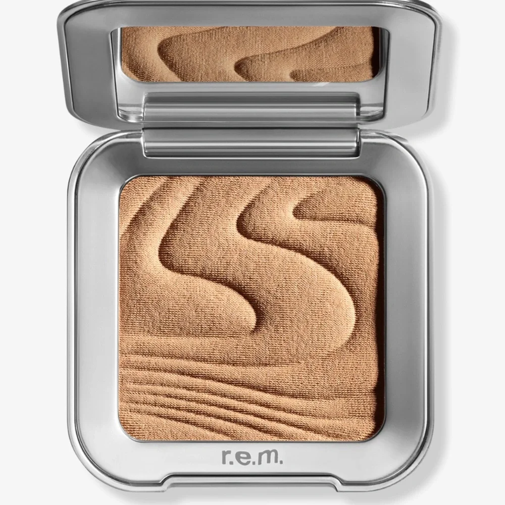 r.e.m. Beauty Hypernova Satin Matte Bronzer Send 2 Voicemail NIB